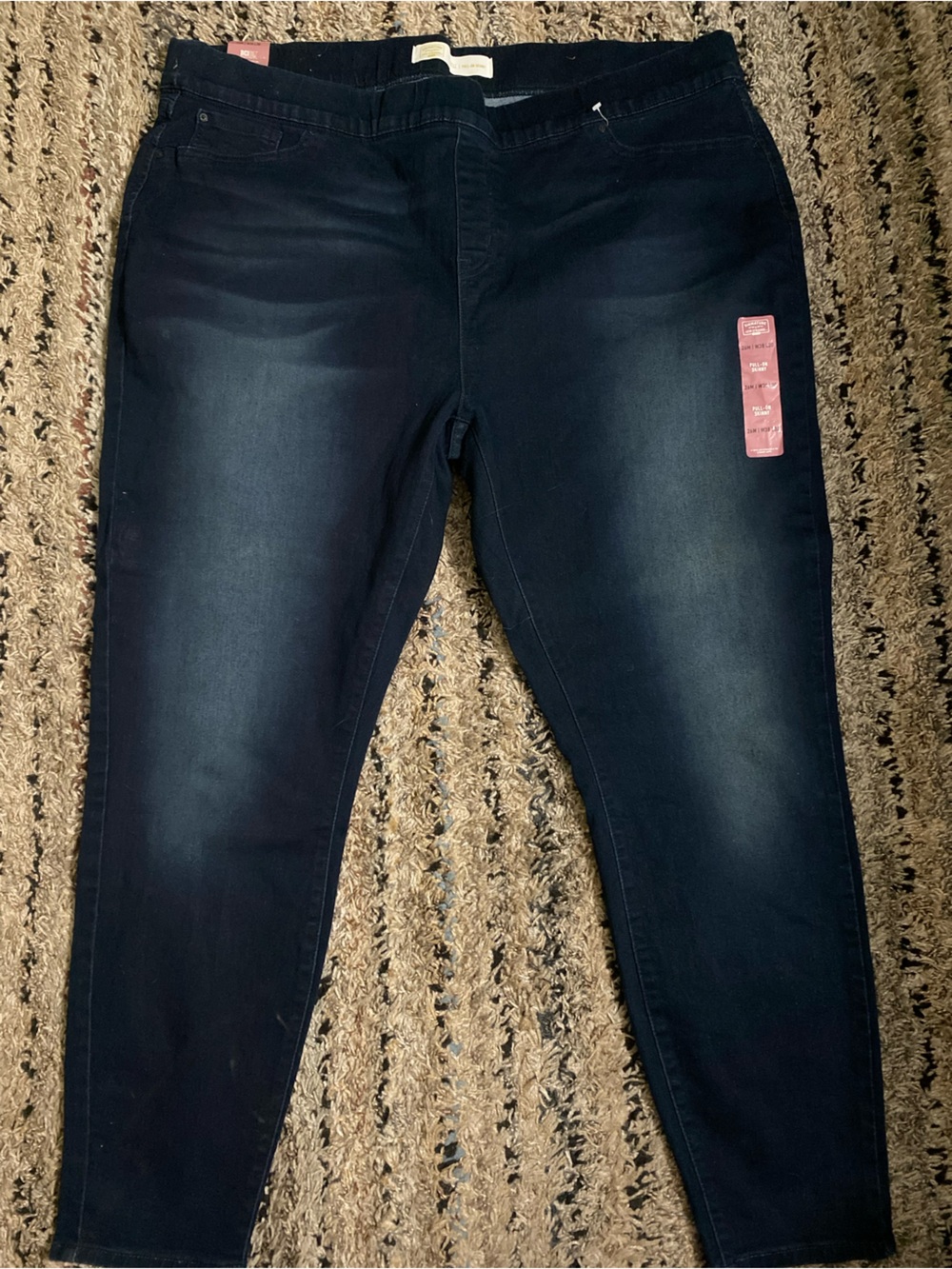 Levi's Women's Skinny Jeans in Dark Blue Wash